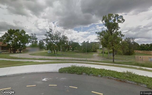 Block my driveway parking on Fairfield Rd in Yeerongpilly Block my driveway parking on Fairfield Rd in Yeerongpilly